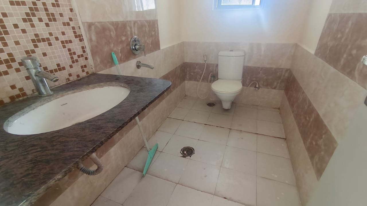 Unfurnished 4bhk in Pathar Quarry, Guwahati, Assam, India for Rent